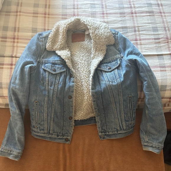 Levi's Jackets & Blazers - Levi's Sherpa Denim Jacket